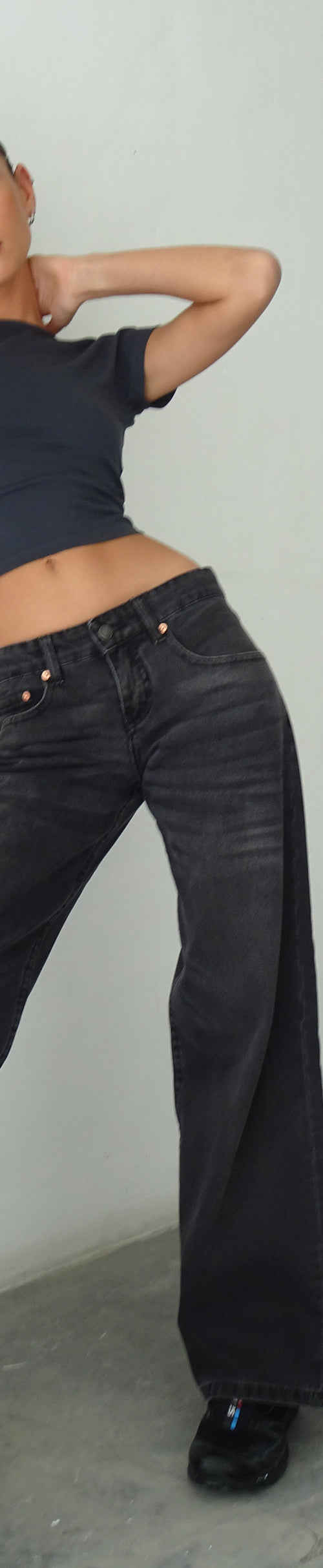 Image of Low Rise Parallel Jeans in Vintage Black