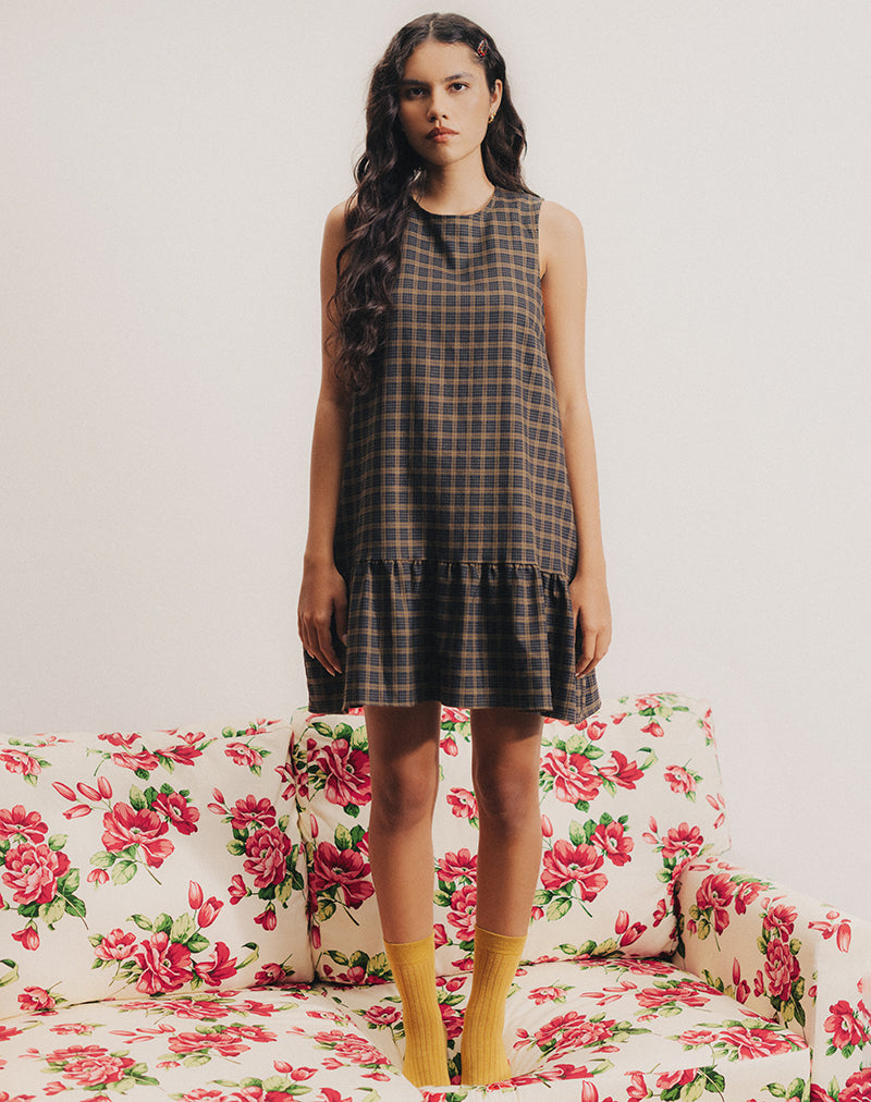 dark brown patterned scoop neck babydoll dress with quarter sleeves Abercrombie & Fitch puff sleeve mini babydoll dress in brown polka dot print