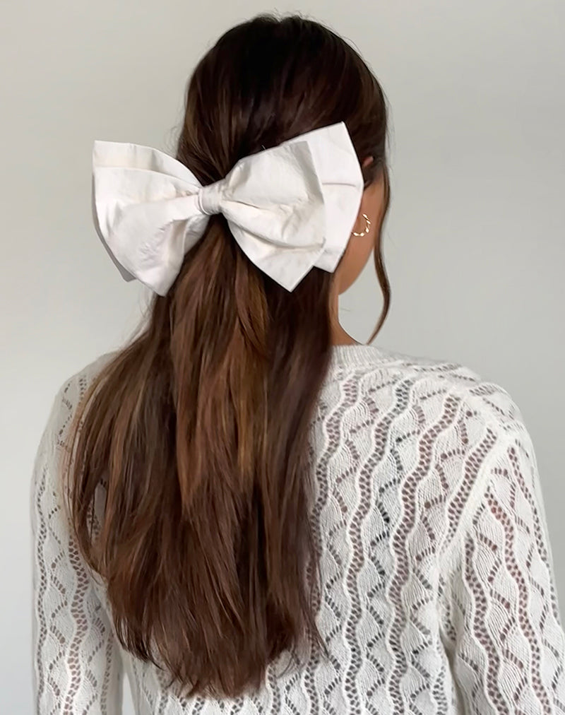 Acar Bow Bobble in Ivory