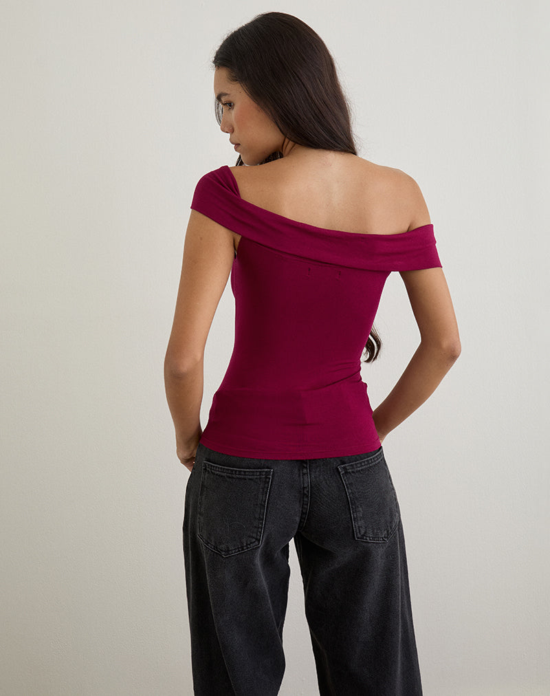Image of Cuthbe Off the Shoulder Twist Top in Burgundy