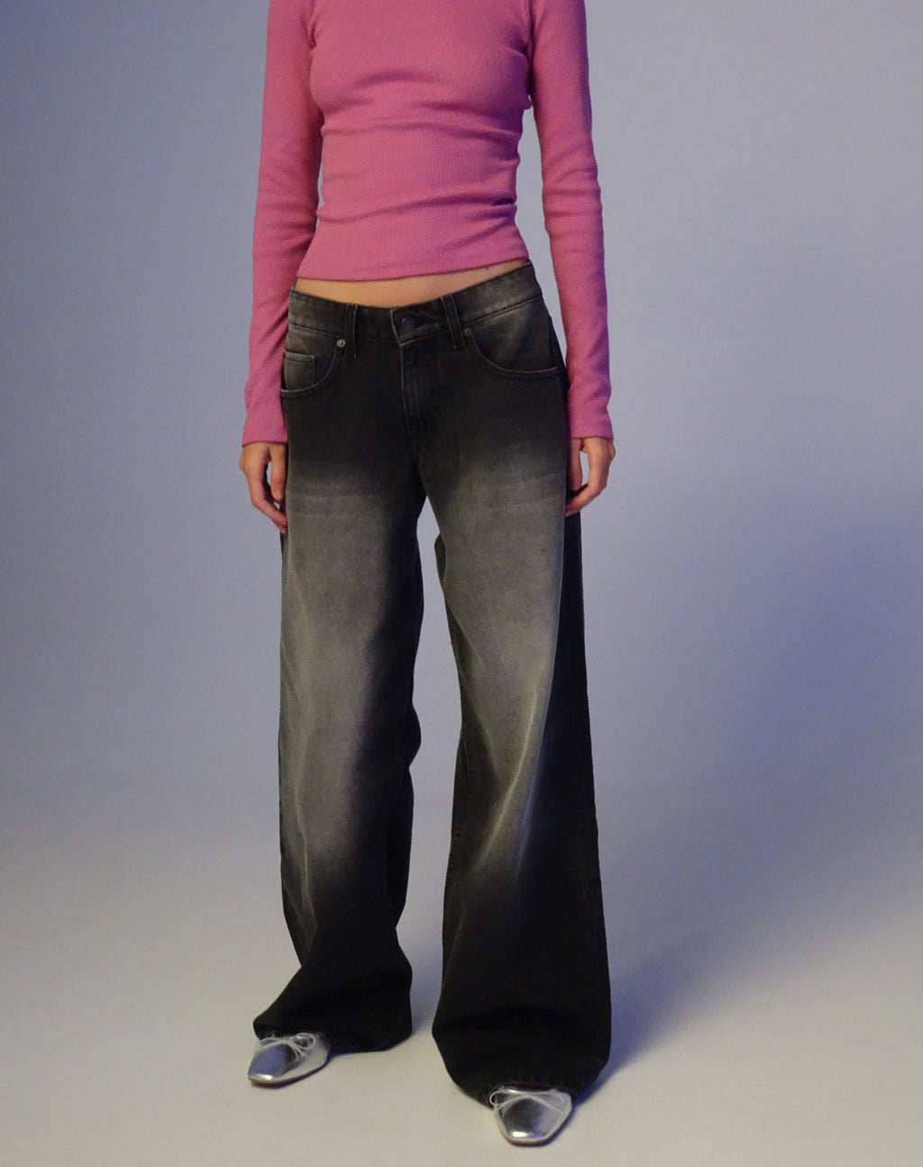 Roomy Extra Wide Low Rise Jeans in Extreme Black Wash