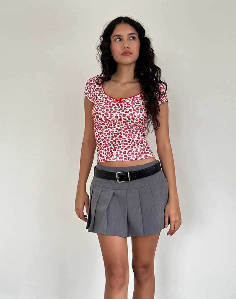 Image of Grodi Fitted Top in Strawberry 2023 Print