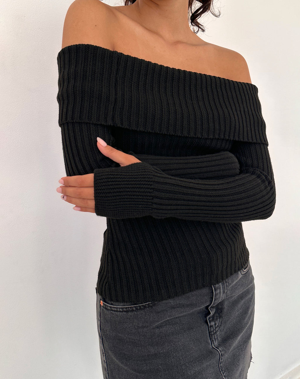 Circe Off-Shoulder Long Sleeve Knit Top in Black