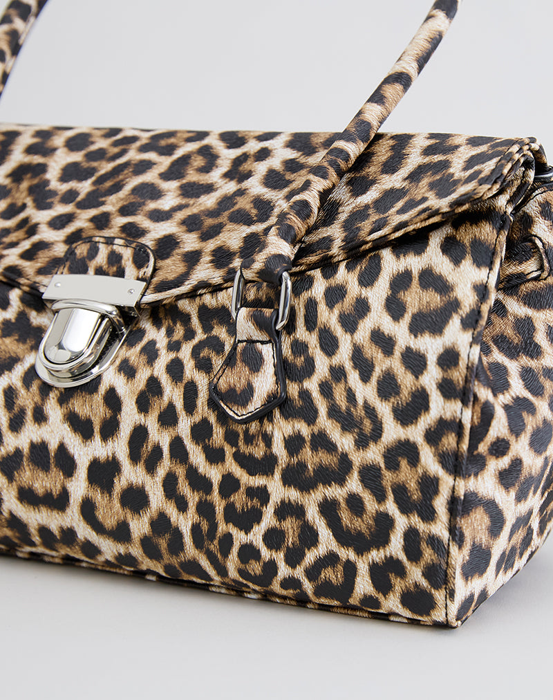 Image of Shoulder Bag in Leopard Print