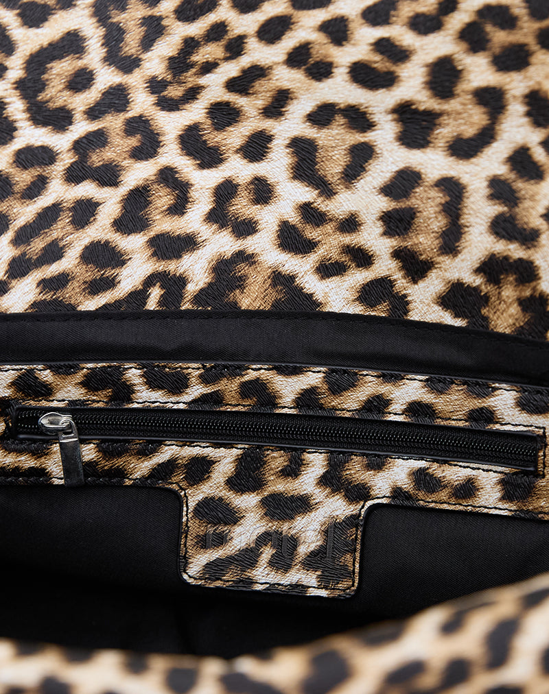 Image of Shoulder Bag in Leopard Print