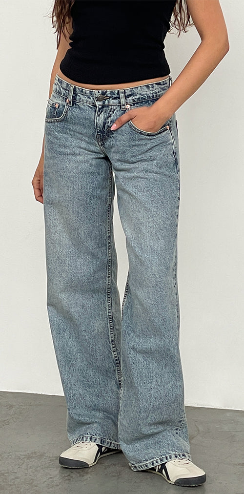 Image of Low Rise Parallel Jeans in Vintage Blue Wash