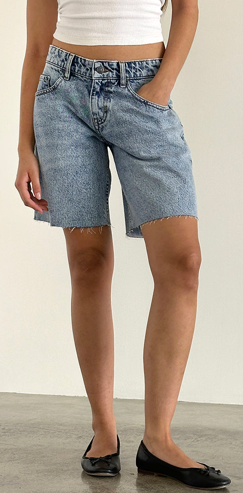 Image of Low Rise Roomy Shorts in Vintage Blue Wash