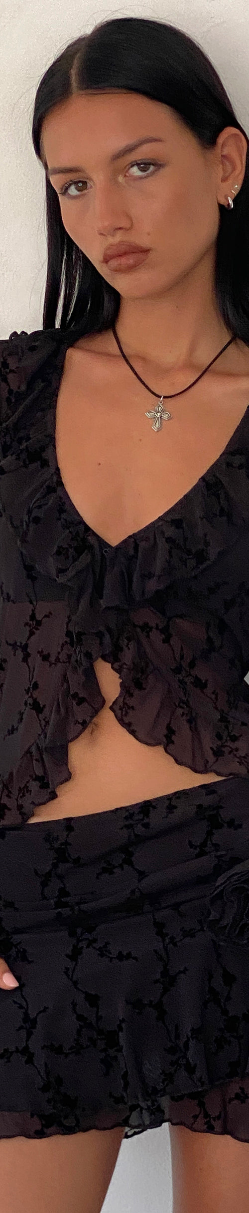 Image of Noemi Cardigan in Mesh Vine Flower Black