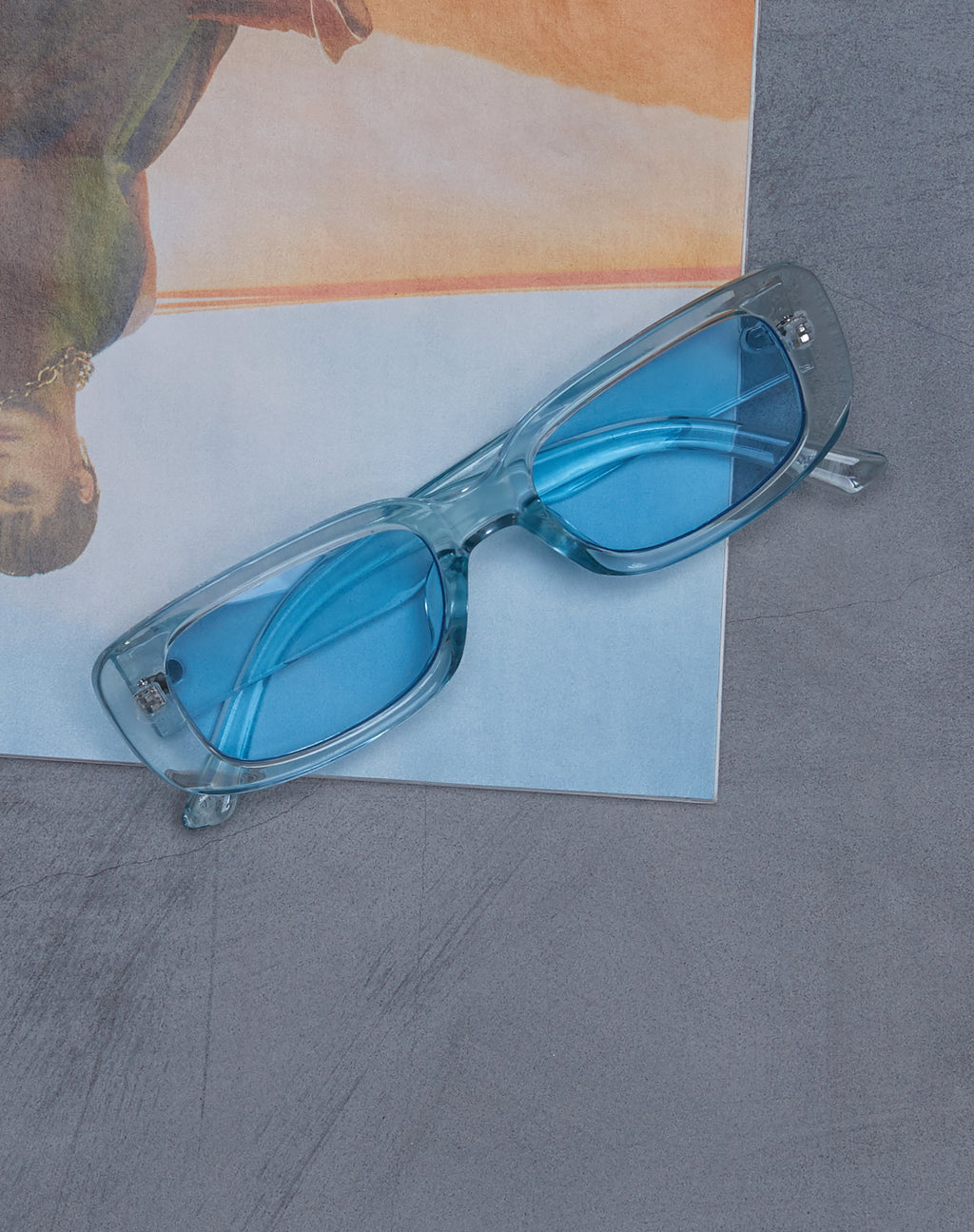 Versa Sunglasses in Light Blue