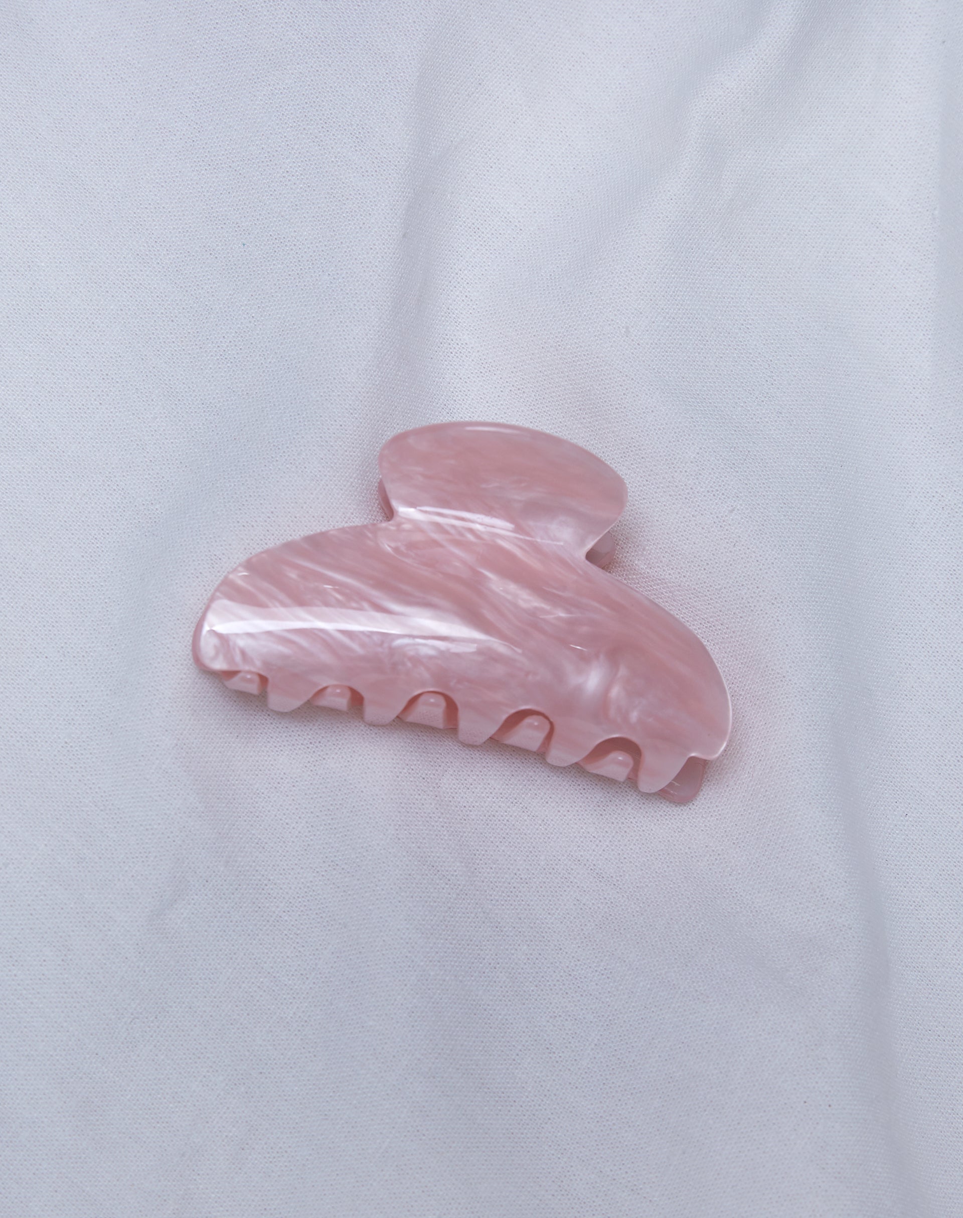 Image of Kima Hair Claw in Pink Pearl