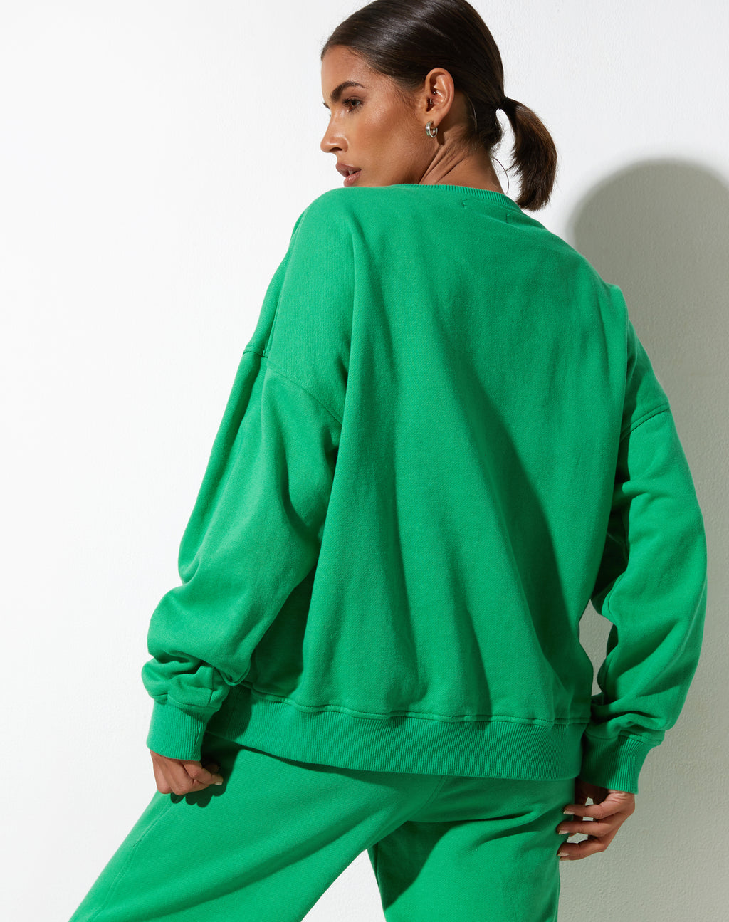Ted Sweatshirt in Fun Green with 'Live Better' Embro