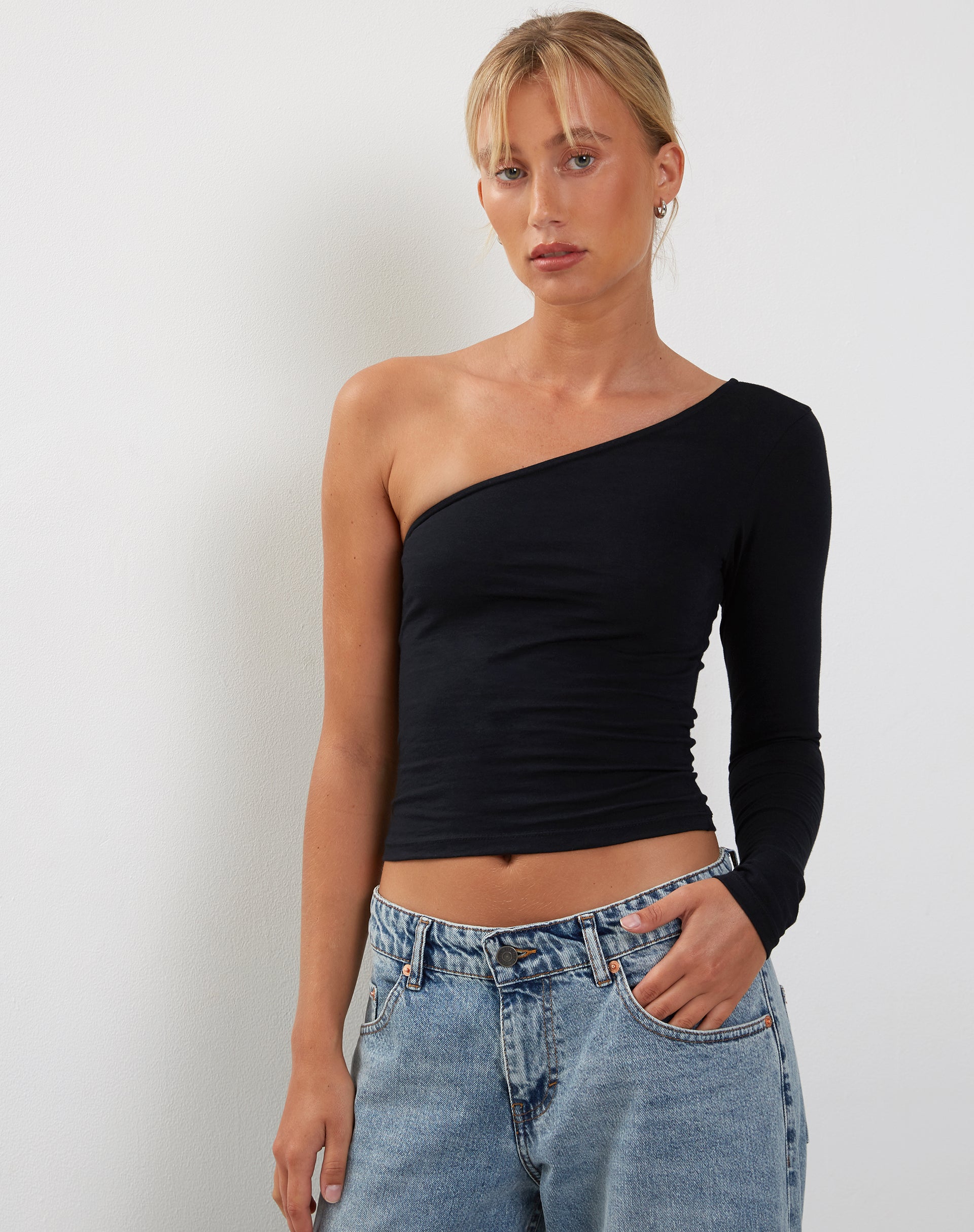 Black top one shoulder new arrivals
