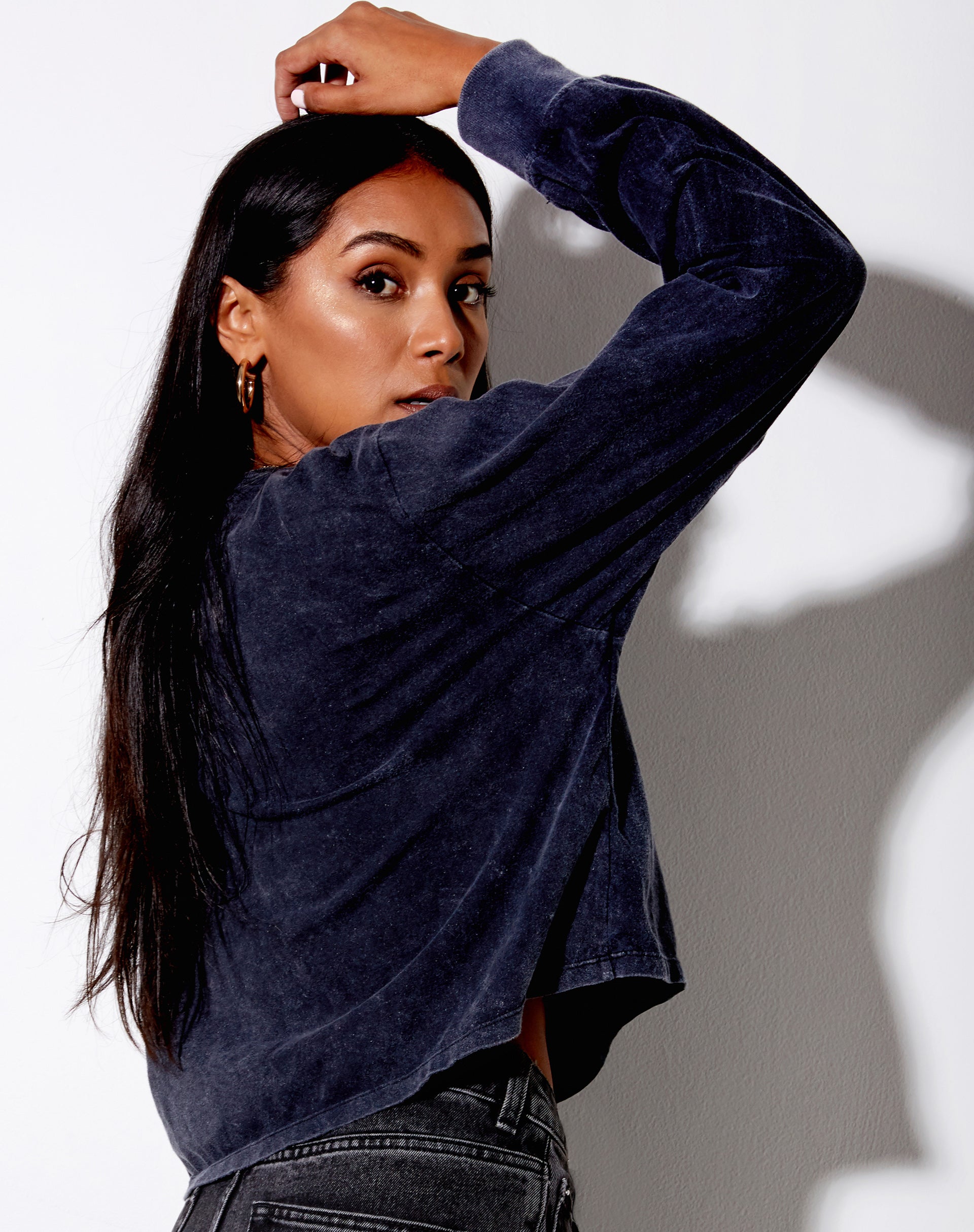 Image of Boli Crop Tee in Black Wash Tribal Angelo