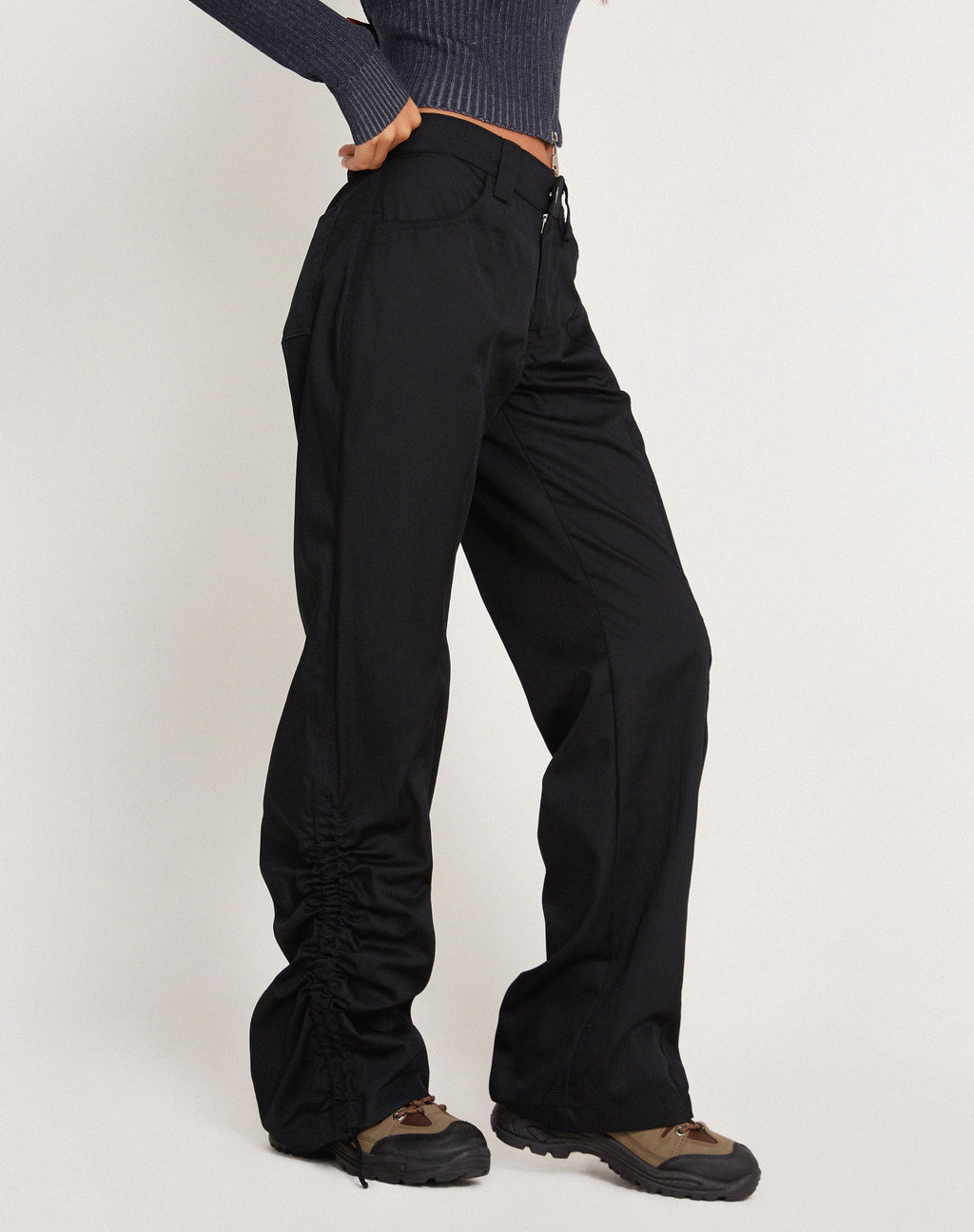 Bracha Low Rise Cargo Trousers in Black