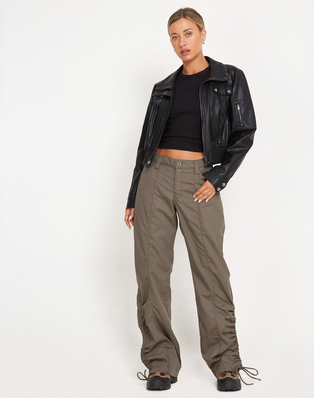 Bracha Low Rise Cargo Trousers in Fossil