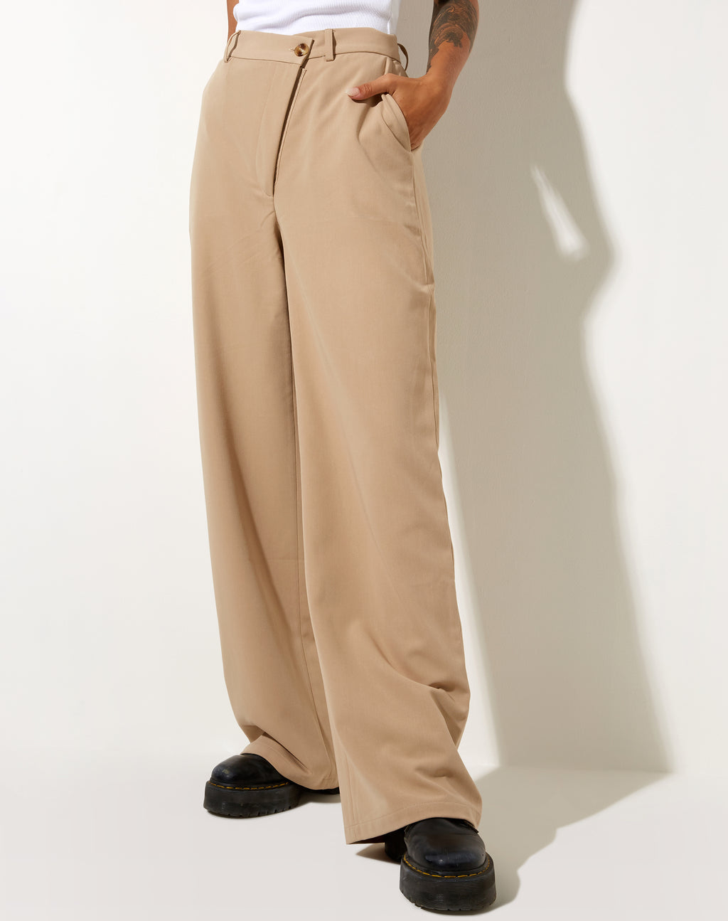 Corby Trouser in Tailoring Tan