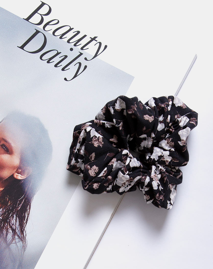 Scrunchie in Dark Wild Flower