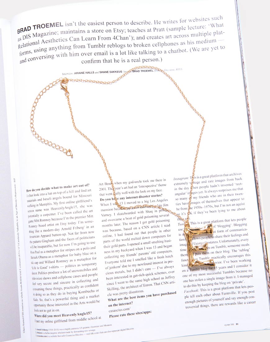 Necklace in Gold Letter E
