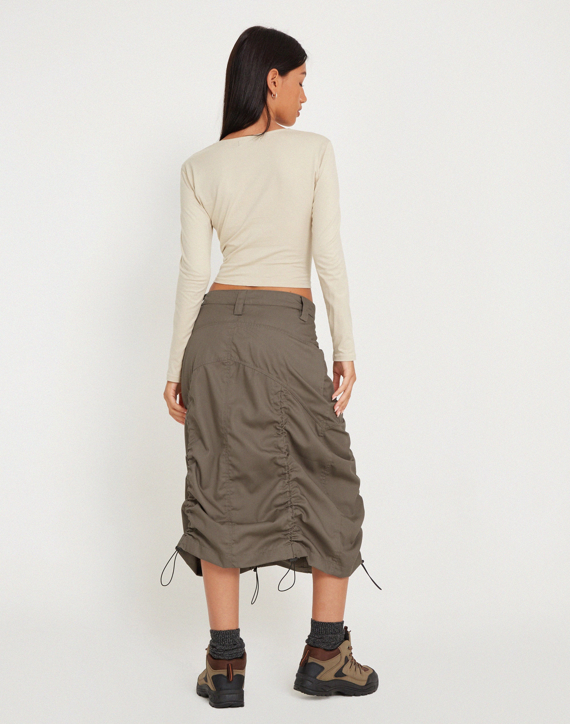 Image of Eisig Cargo Midi Skirt in Fossil