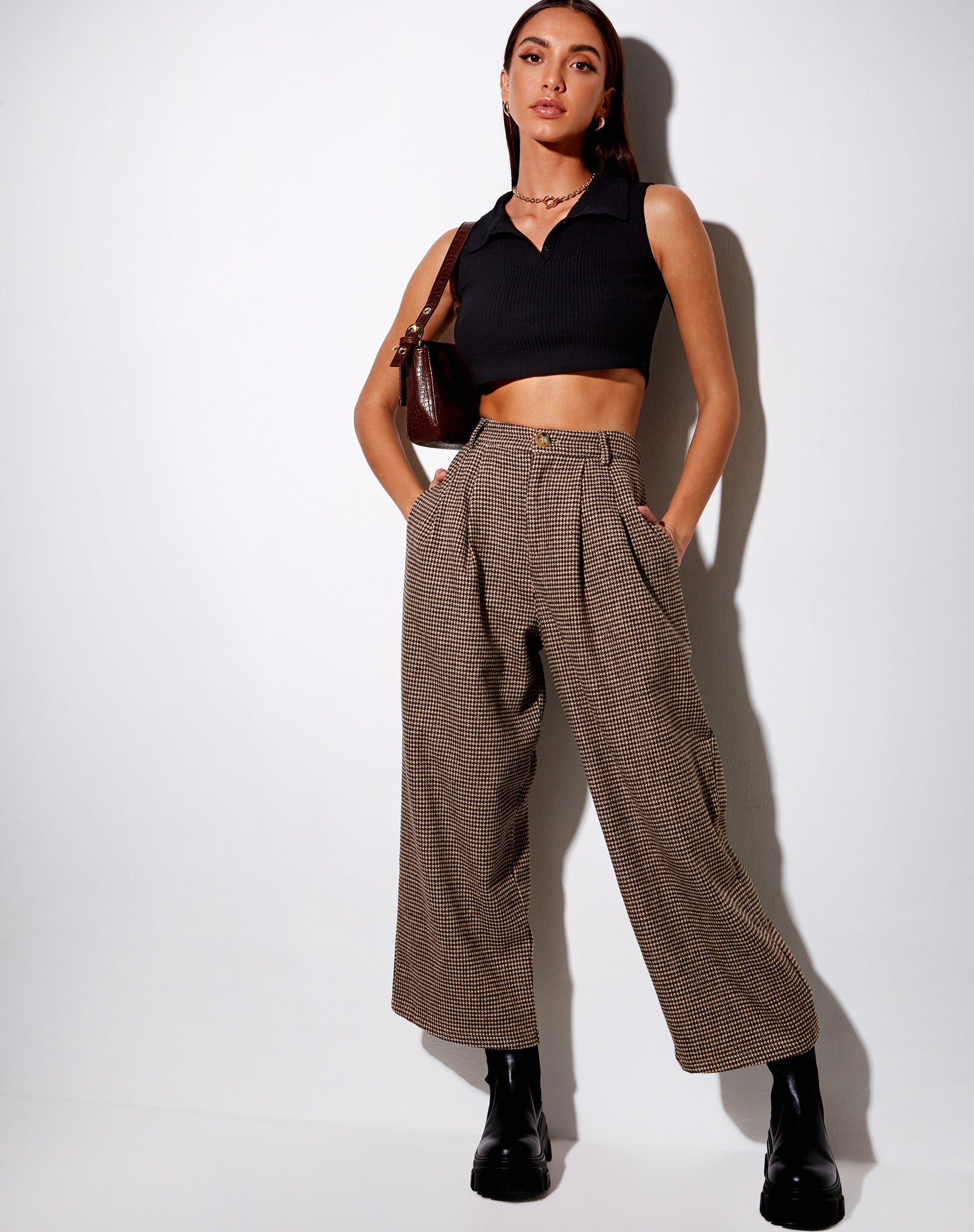 Image of Hatta Culotte Trouser in Houndstooth Brown