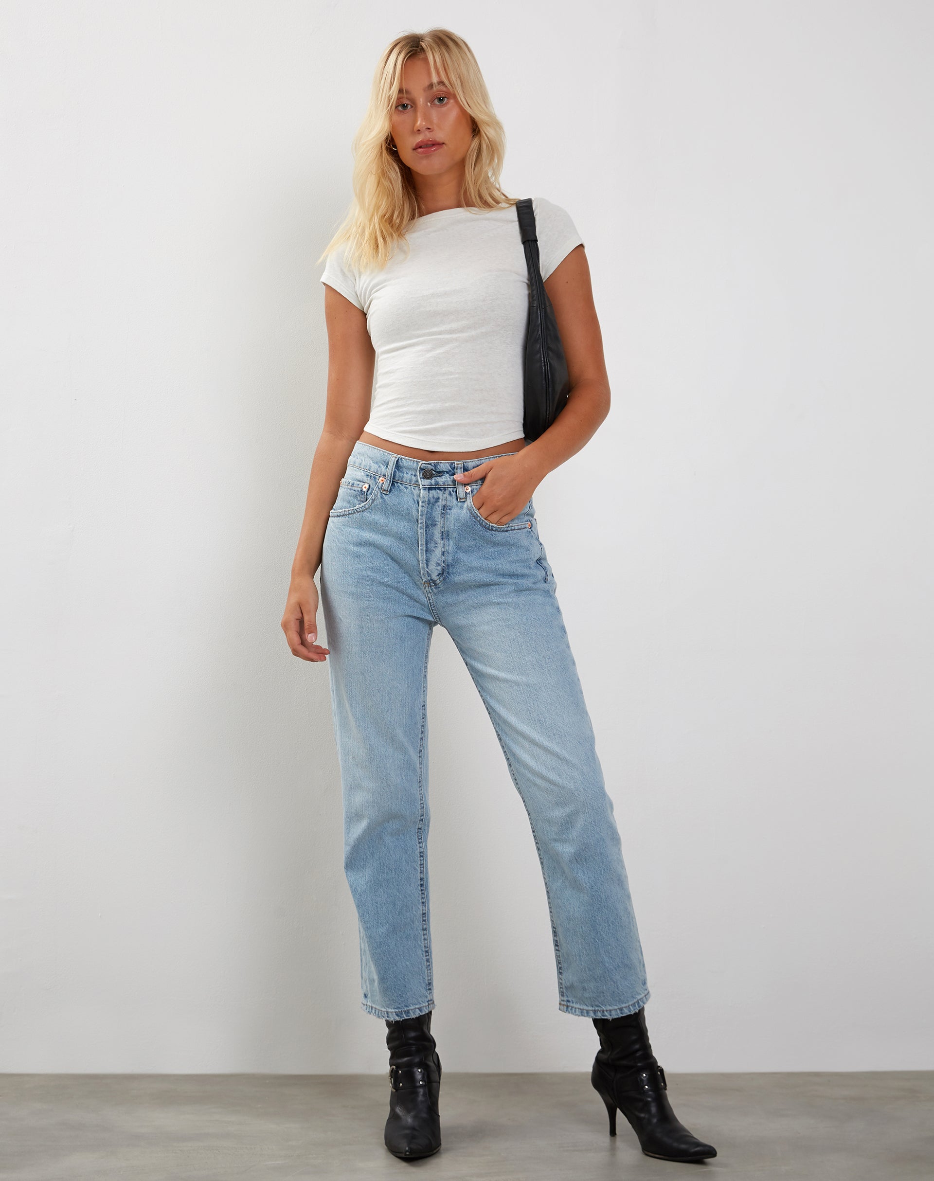 Mid Rise Straight Leg Jeans in Bleach Denim – - Main Image