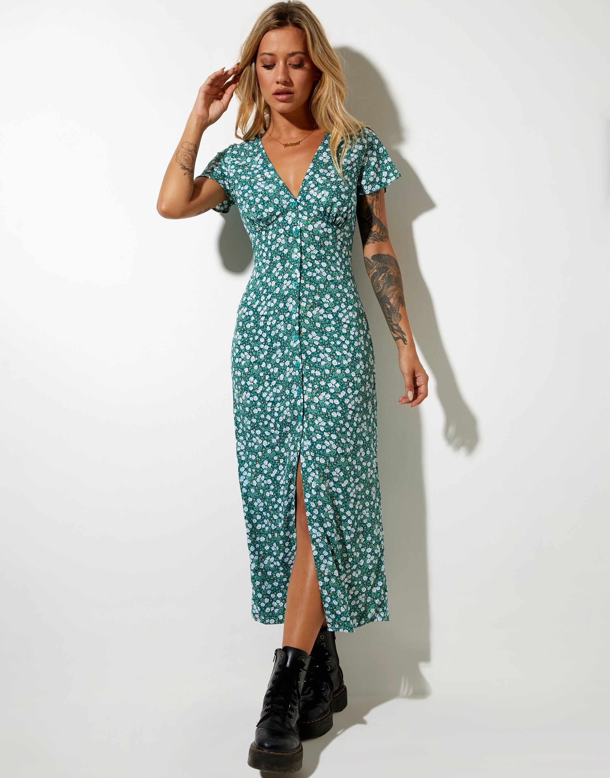 Larin Midi Dress in Floral Field Green Larin Midi Dress in Floral Field Green