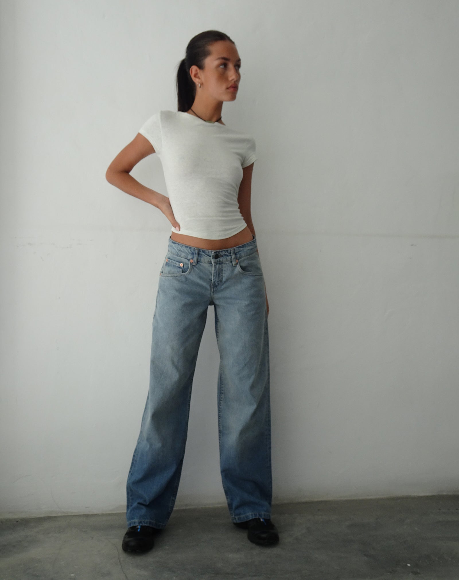 Vintage Bleach Low Rise Jeans Parallel Vintage Bleach Low Rise Jeans Parallel