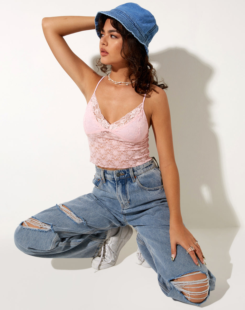 Mayrinda Crop Top in Lace Sweet Pink