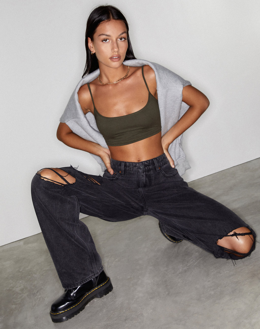 Rips Parallel Jeans in Black Wash