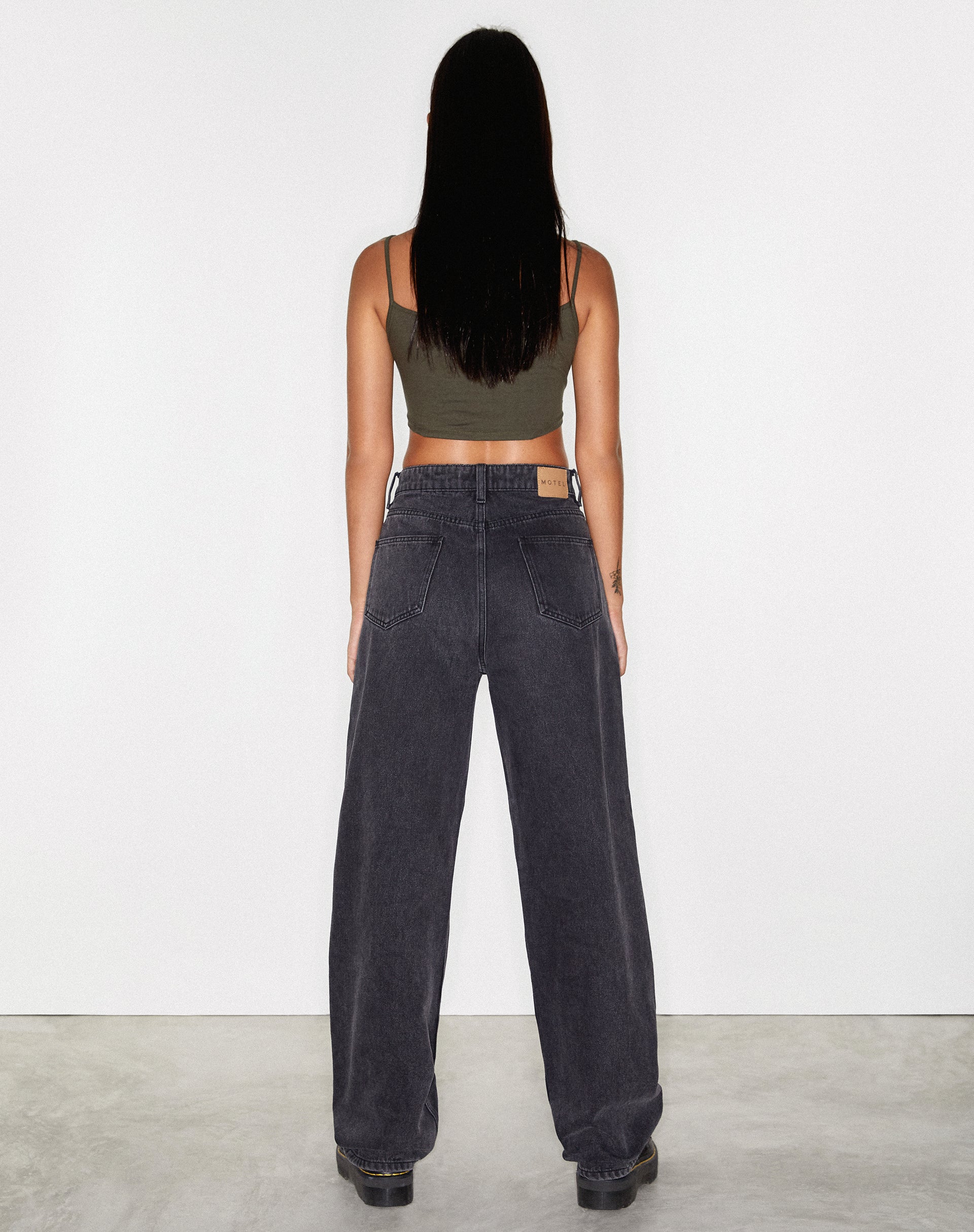 Image of Rips Parallel Jeans in Black Wash