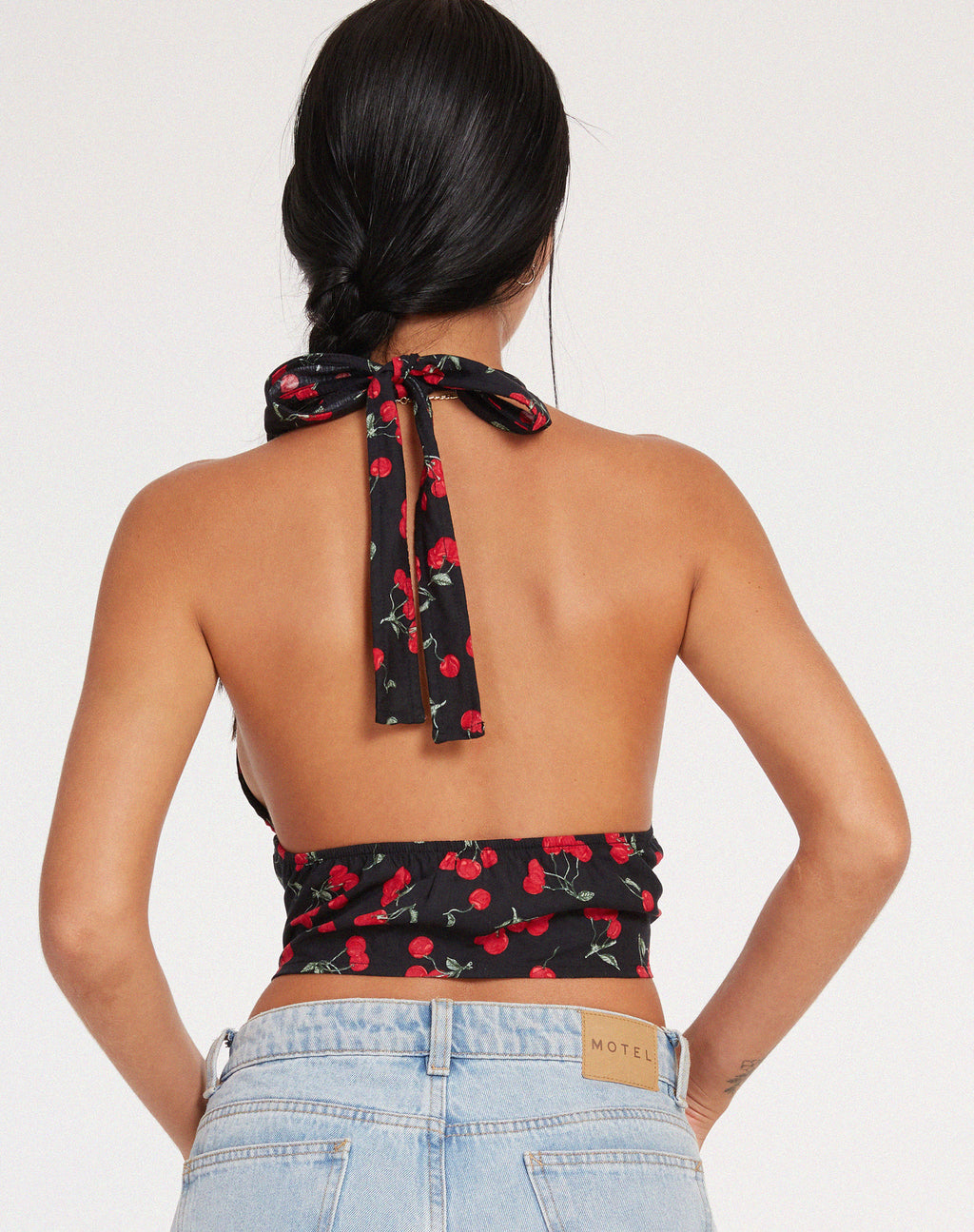 Nanda Crop Top in Cherries Black