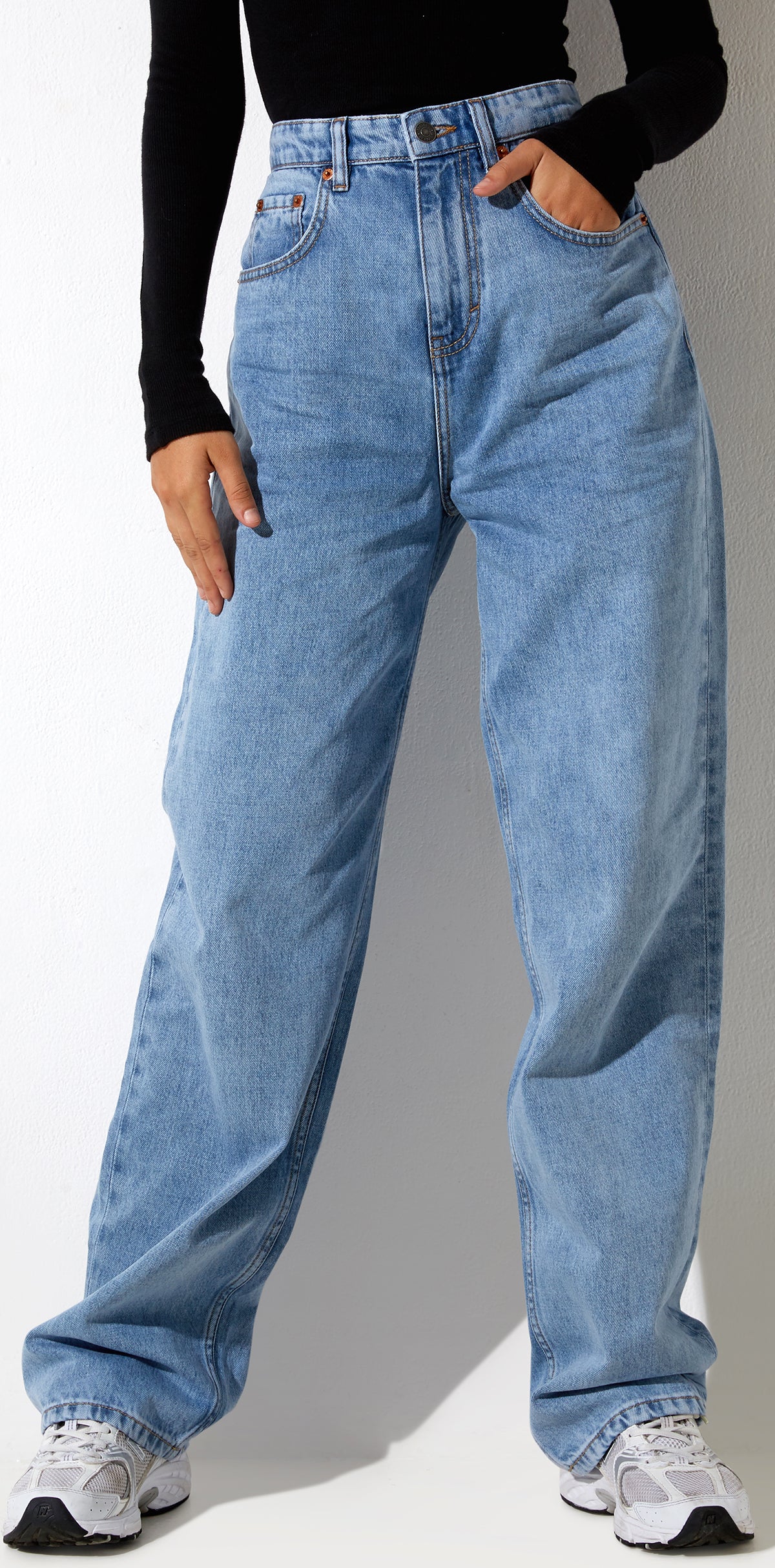 Wide Leg Light Wash Blue Jeans | Parallel – motelrocks.com