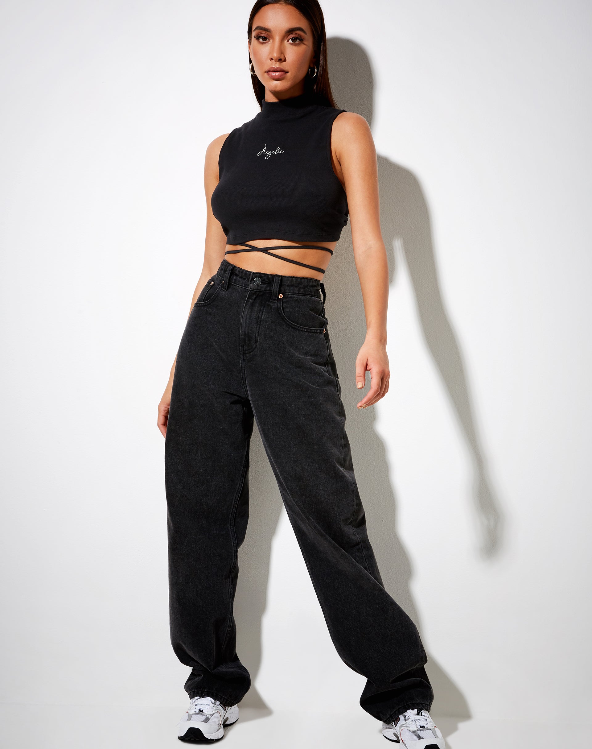Image of Quera Crop Top in Rib Black Angelic Embro