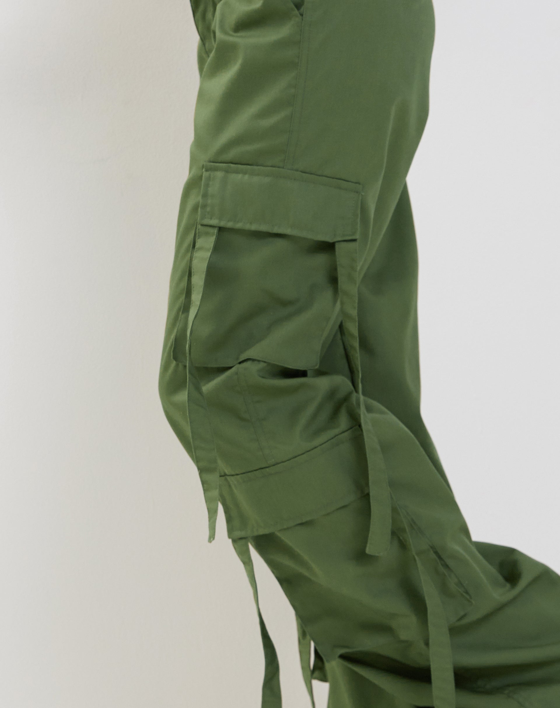 image of Edgar Wide Leg Cargo Trouser in Military Green