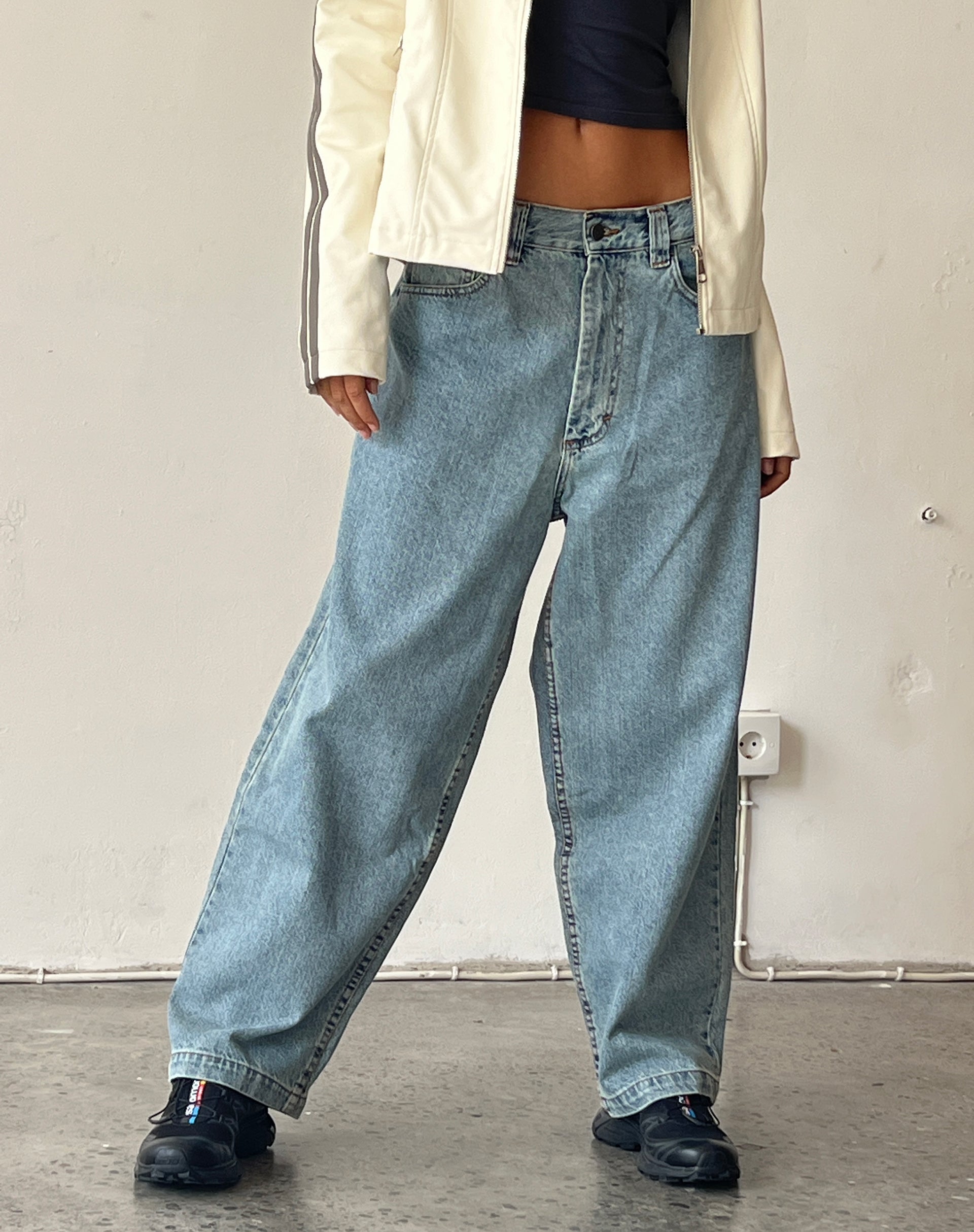 Image of Skater Low Rise Jean in Vintage Light Wash