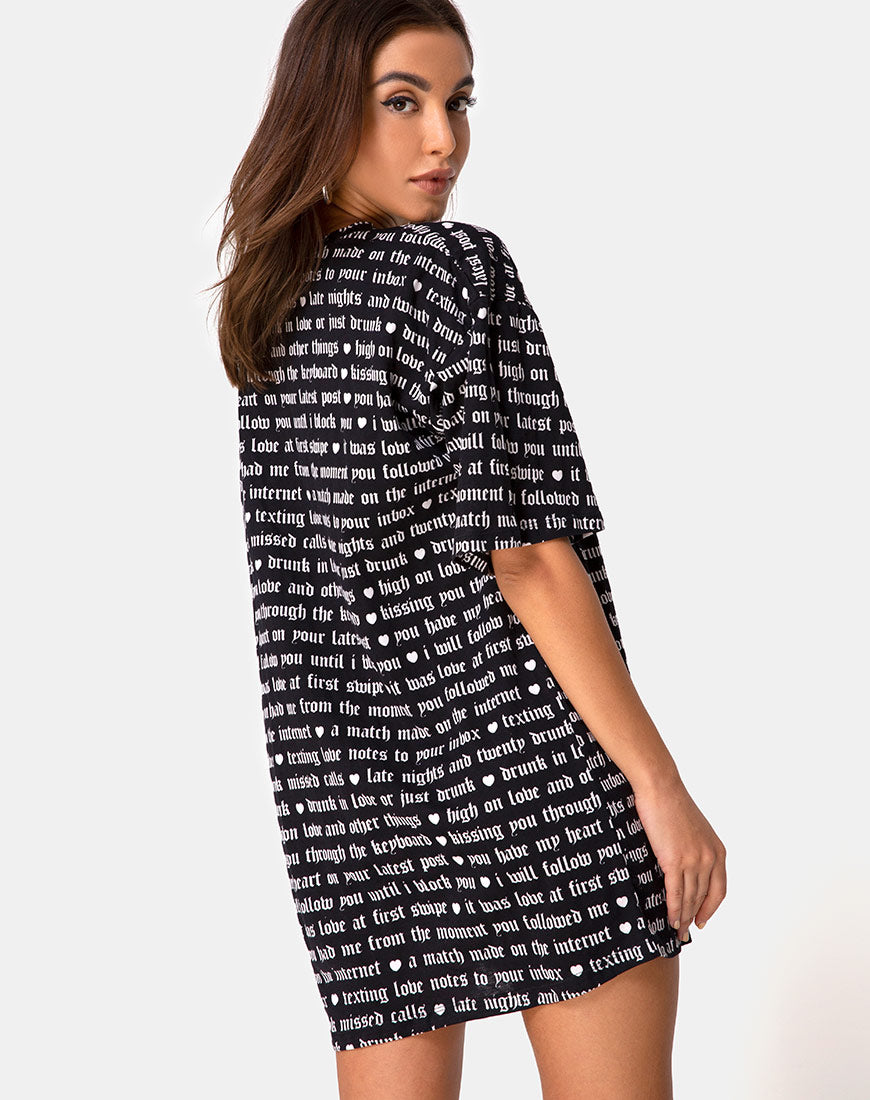 Image of Sunny Kiss Tee in Black with Love At First Swipe Print