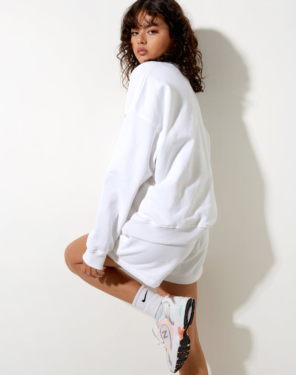 Ted Sweatshirt in White Pearl Sand Embro