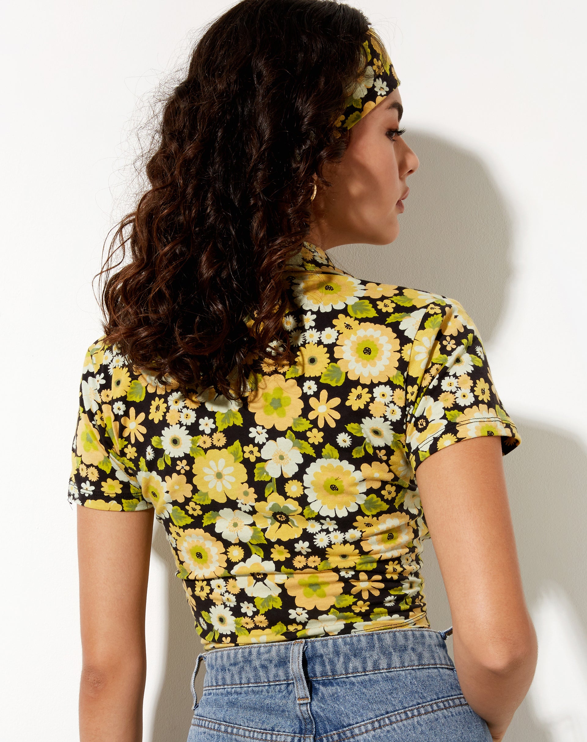 Image of Wuma Cropped Shirt in Retro Floral