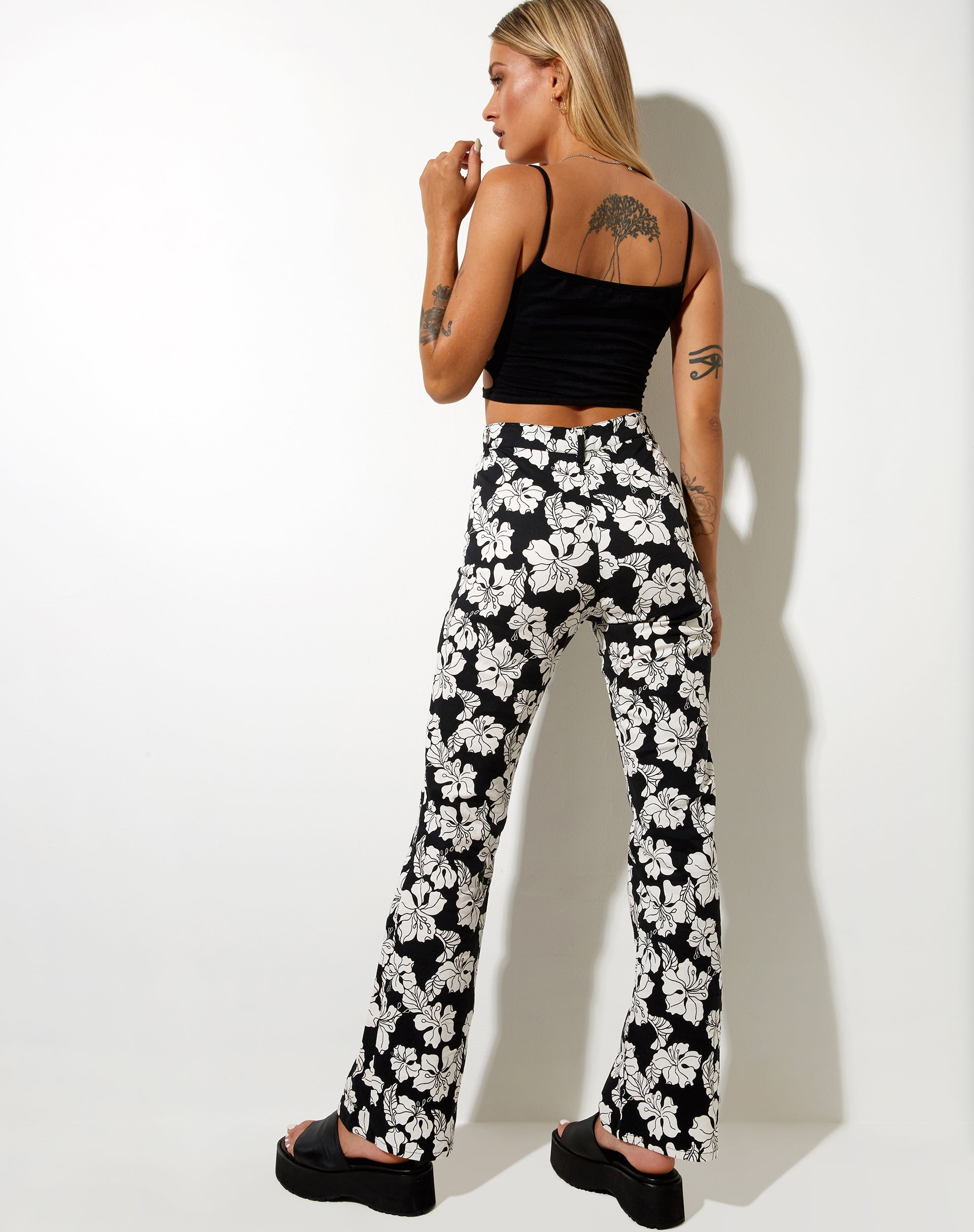 Image of Zoven Trouser in Vacation Black White